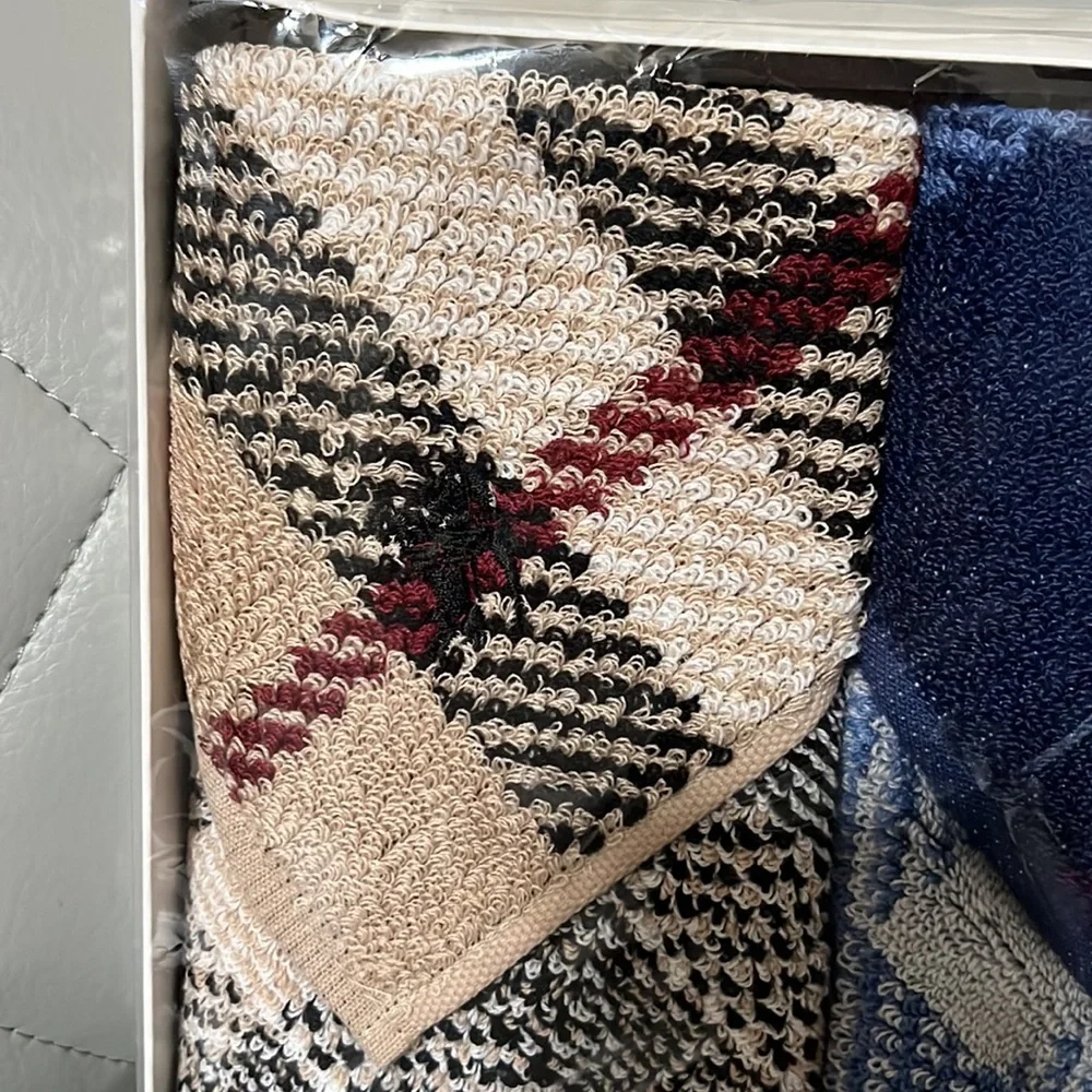 Burberry face/hand towel